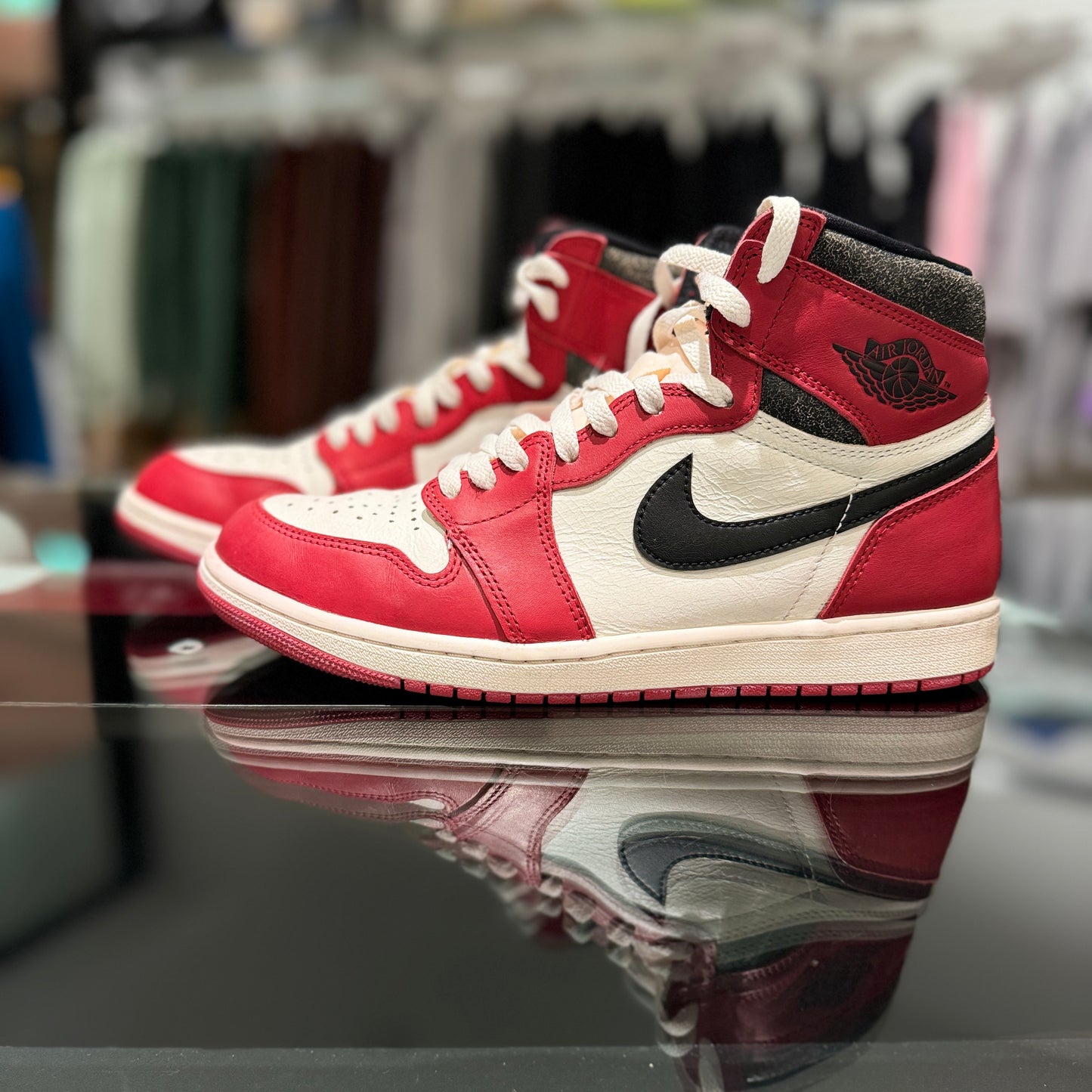 USED Nike Jordan 1 Retro High Lost and Found