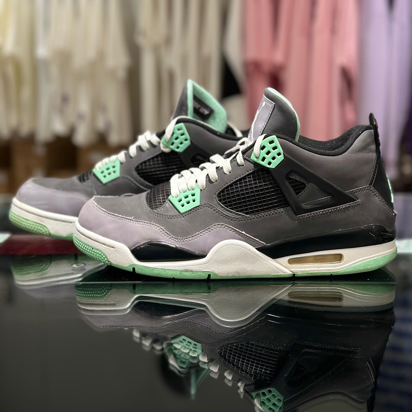 USED Nike Jordan 4 Retro Green Glow