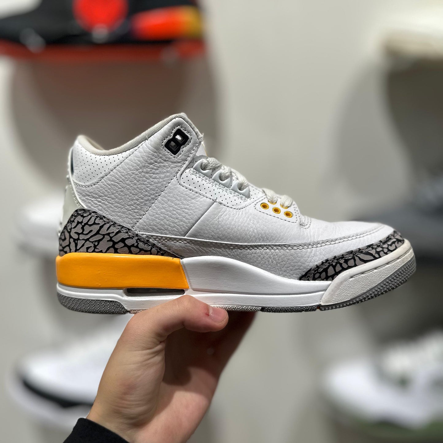 USED Nike Jordan 3 Retro Laser Orange